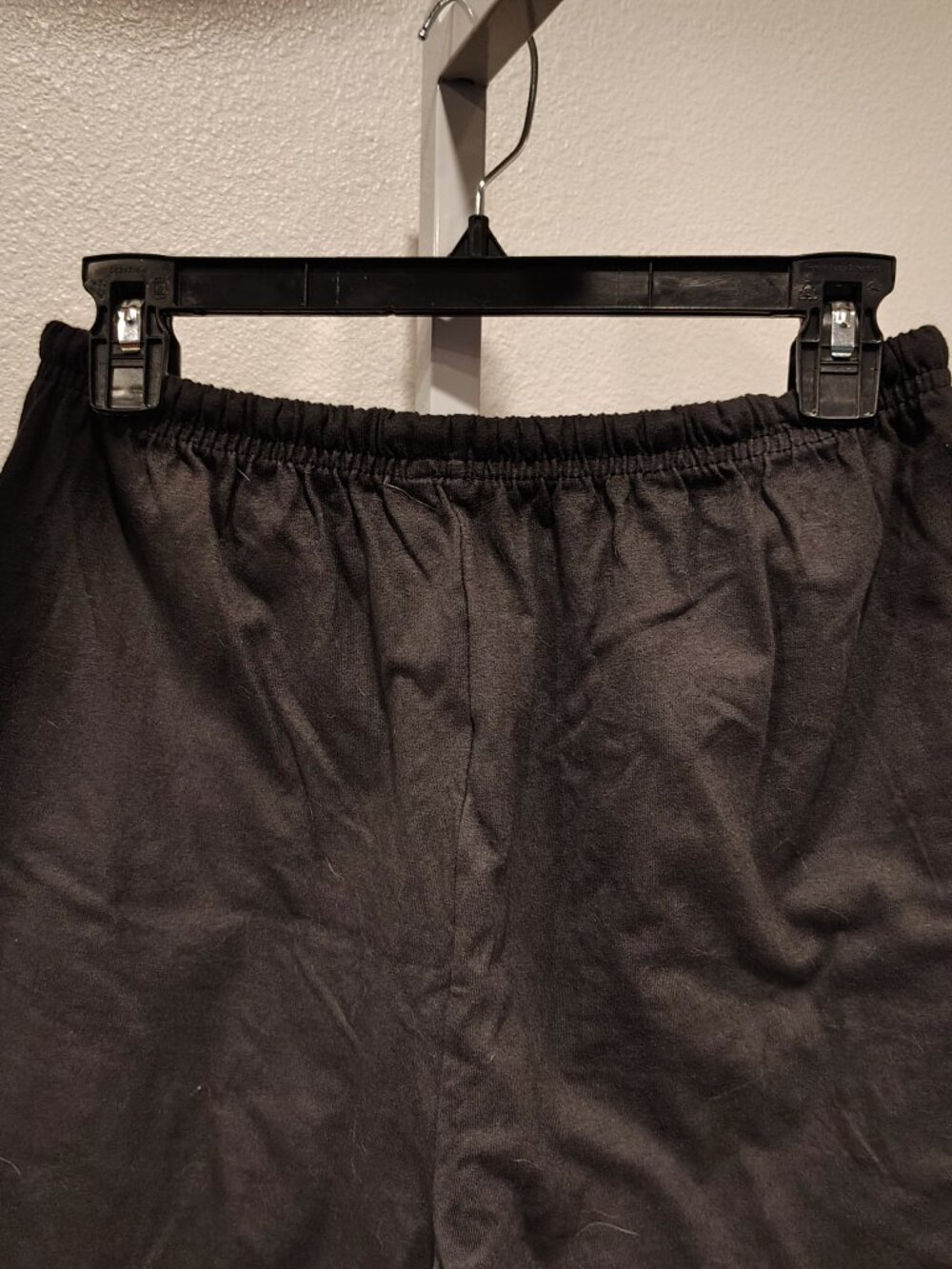 Hanes Her Way Women's Black Shorts Size Medium Cotton Elastic Waistband Pockets - Picture 7 of 10